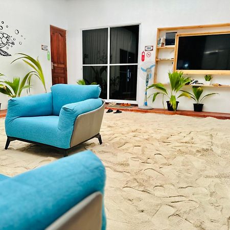 Pelican Beach Maafushi Exterior photo